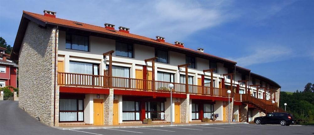 Apartamentos Aldea Del Puente Onís Εξωτερικό φωτογραφία